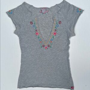 💐Vtg Y2K Hollister embroidered top💐